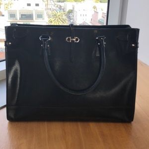 Ferragamo Large Briana Tote in Black